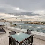 Appartement 49/3 Seafront Duplex Penthouse In La Valette