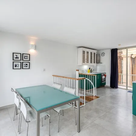 דירה 49/3 Seafront Duplex Penthouse In *