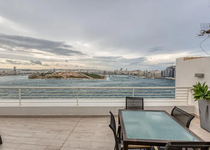 Daire 49/3 Seafront Duplex Penthouse In *